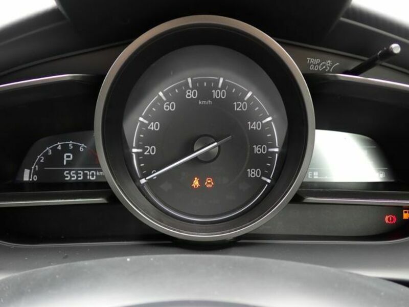 MAZDA2