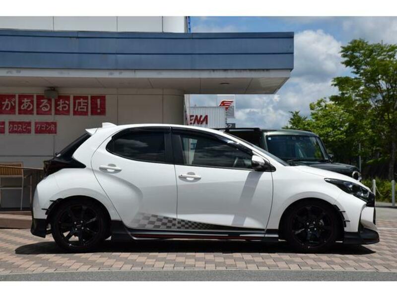 YARIS