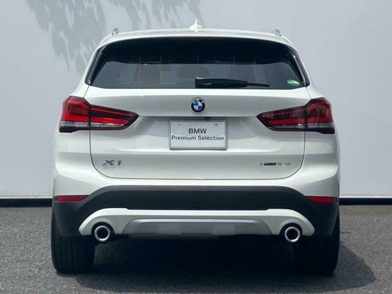 X1