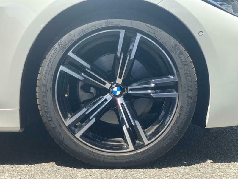 4 SERIES
