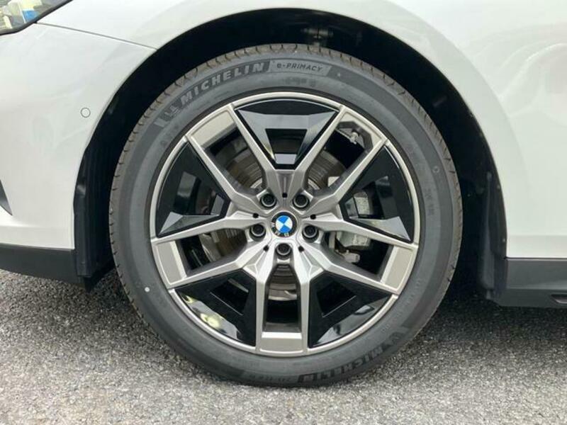 5 SERIES
