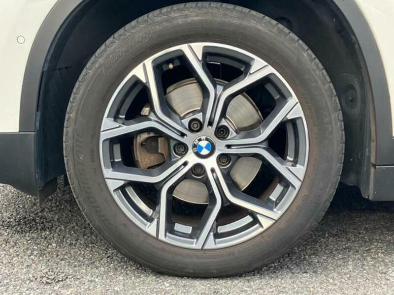 X1