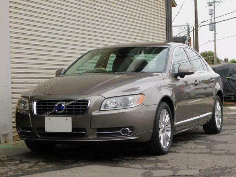 VOLVO S80