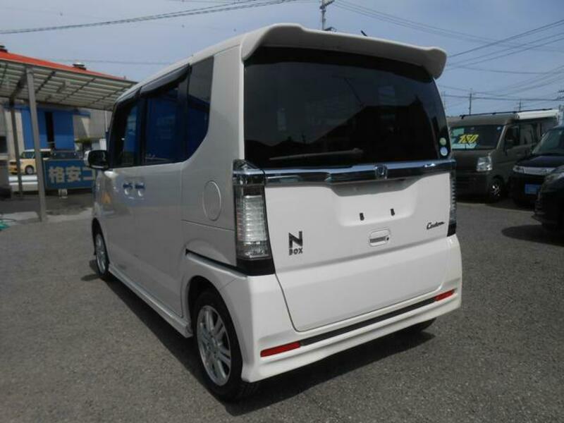 N BOX CUSTOM