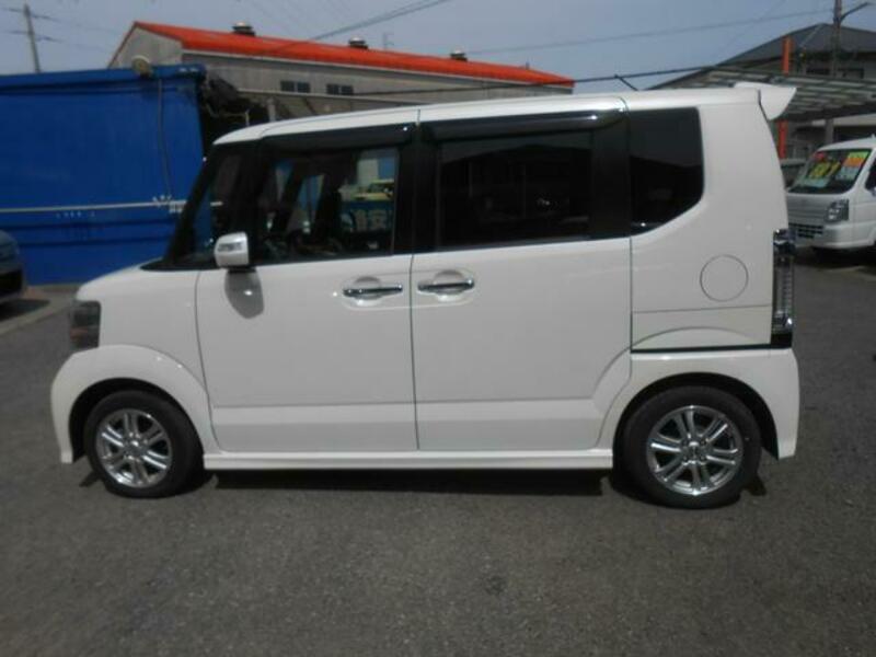 N BOX CUSTOM