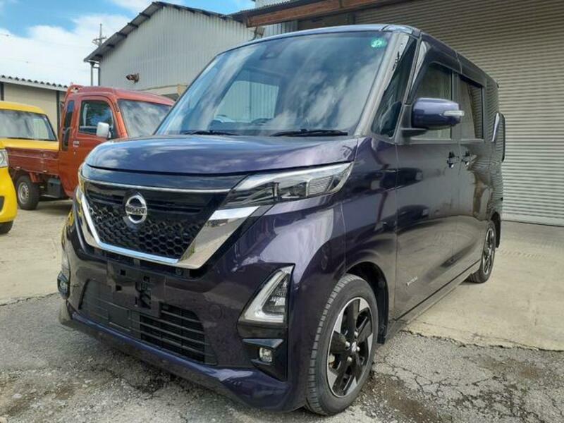 NISSAN ROOX