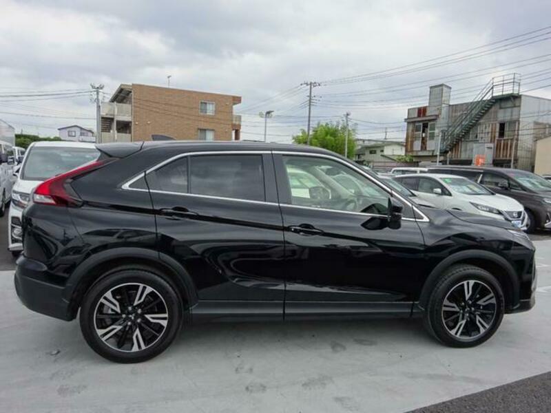 ECLIPSE CROSS