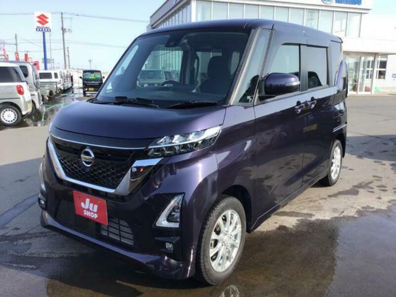 NISSAN ROOX