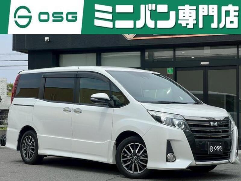 TOYOTA NOAH