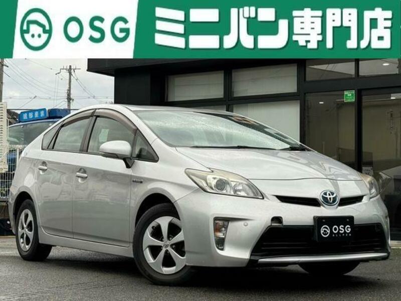 TOYOTA PRIUS