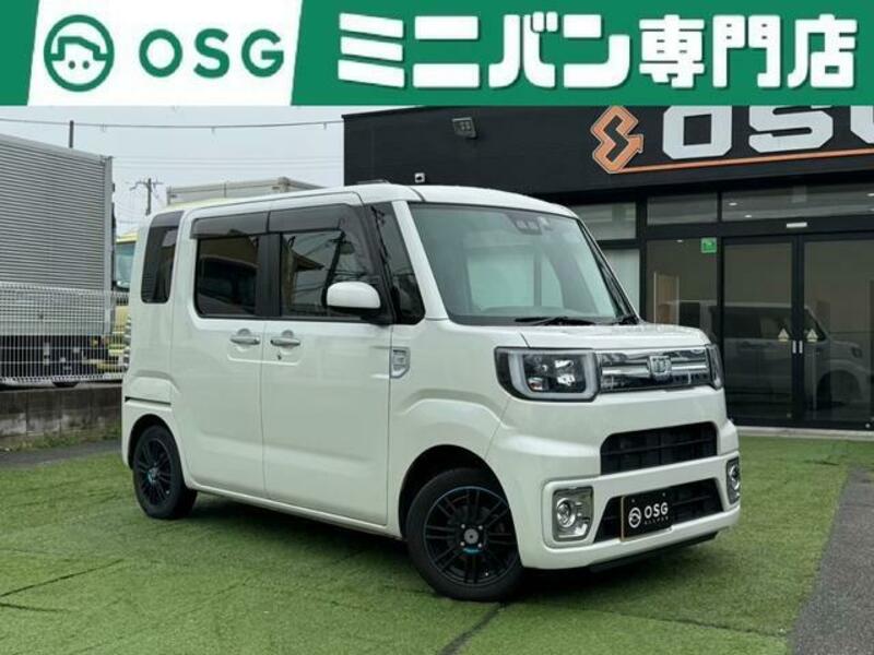 DAIHATSU WAKE