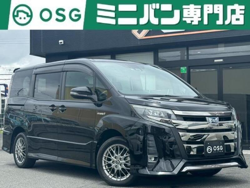 TOYOTA NOAH