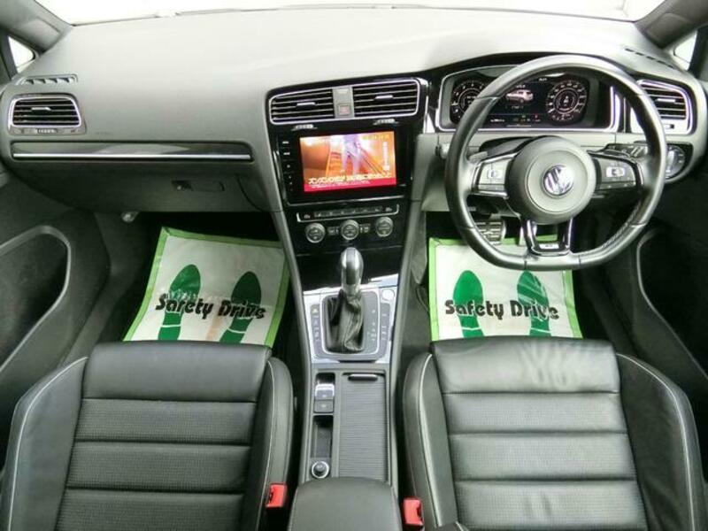 GOLF R