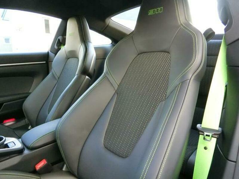 911