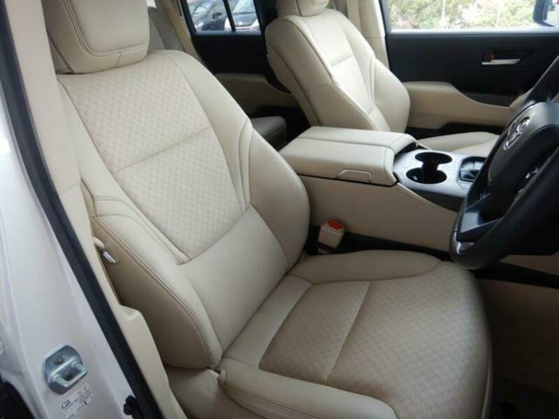 LAND CRUISER