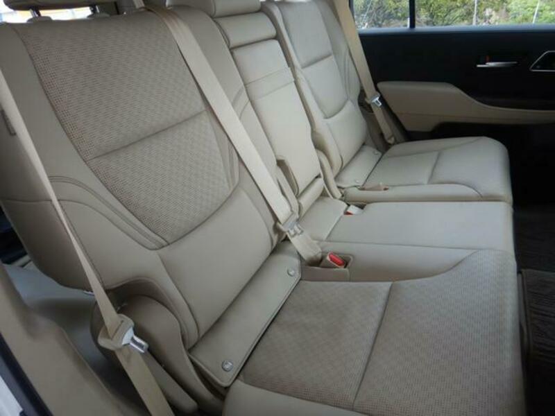 LAND CRUISER