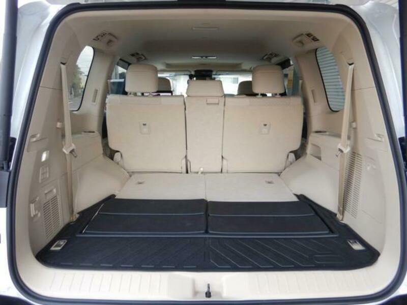 LAND CRUISER