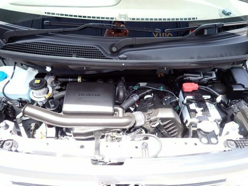 N BOX