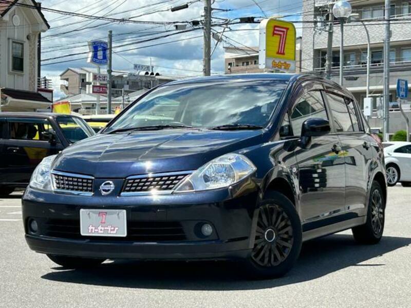 NISSAN TIIDA