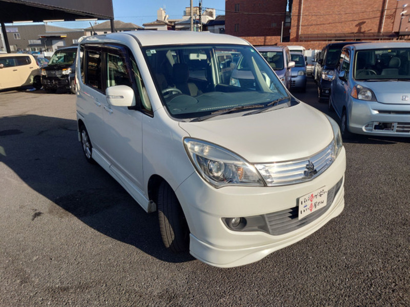 DELICA D2