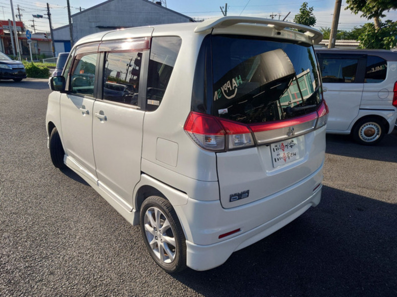 DELICA D2