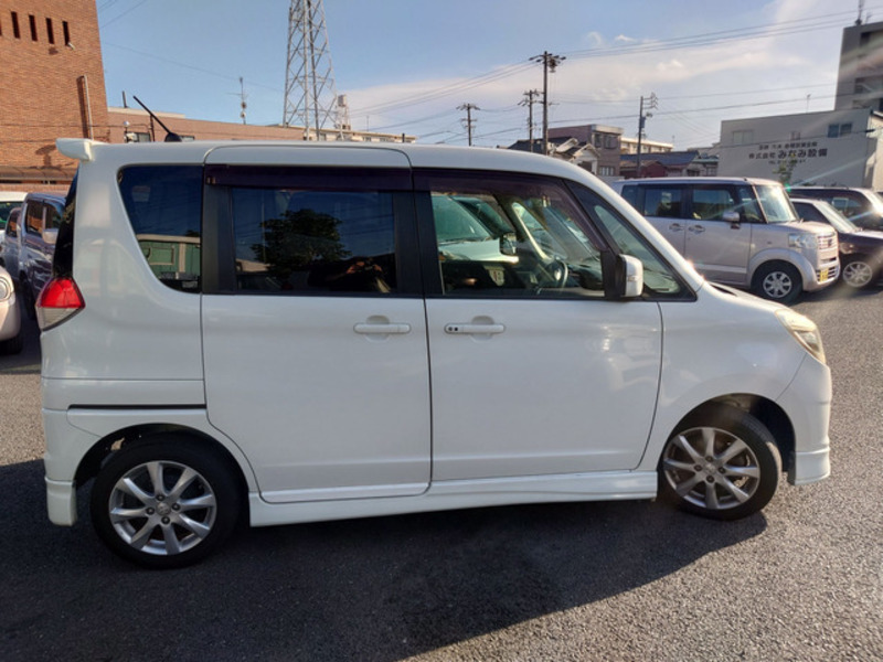 DELICA D2