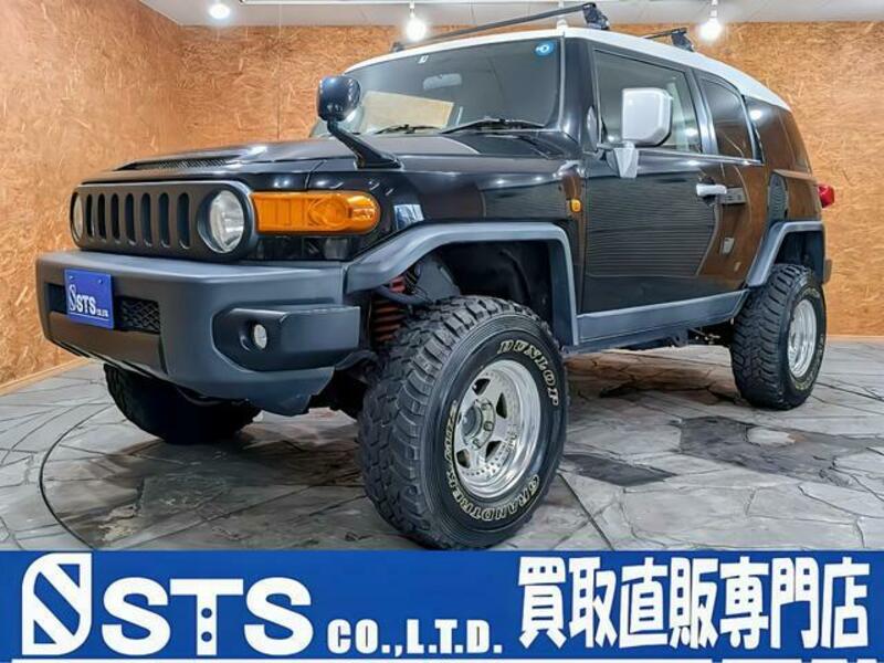 TOYOTA FJ CRUISER