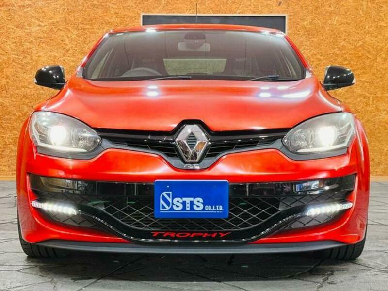 MEGANE