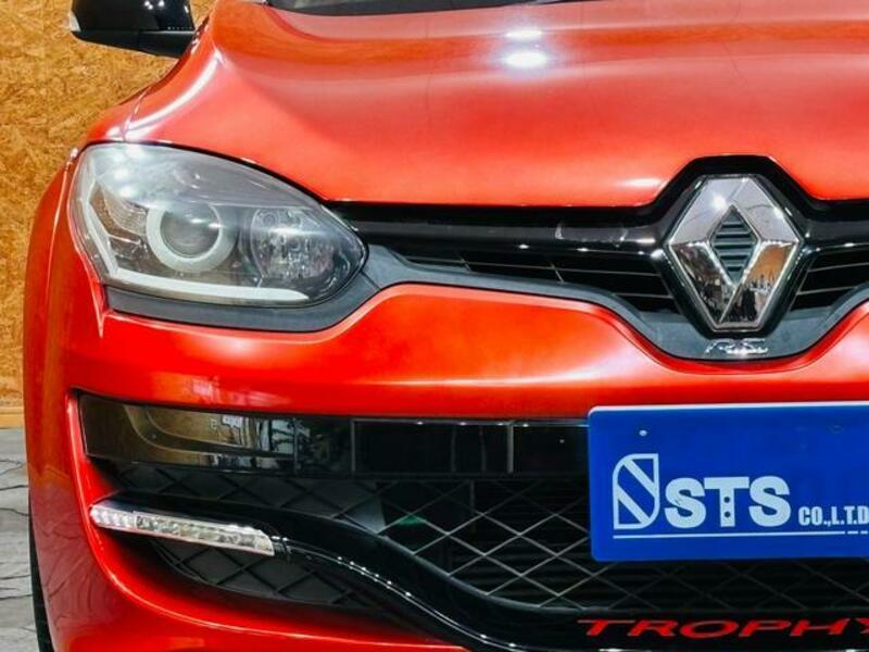 MEGANE