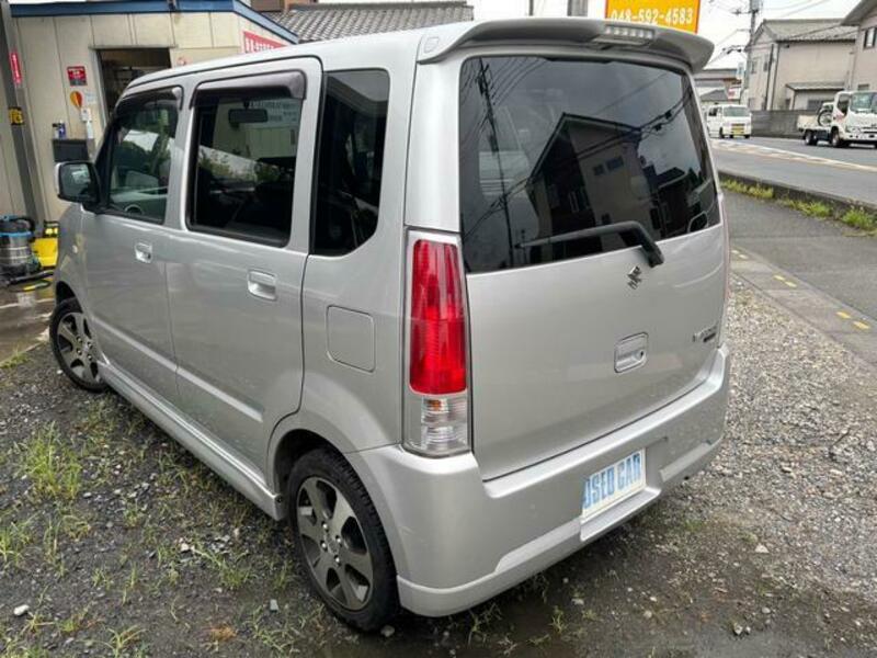 WAGON R