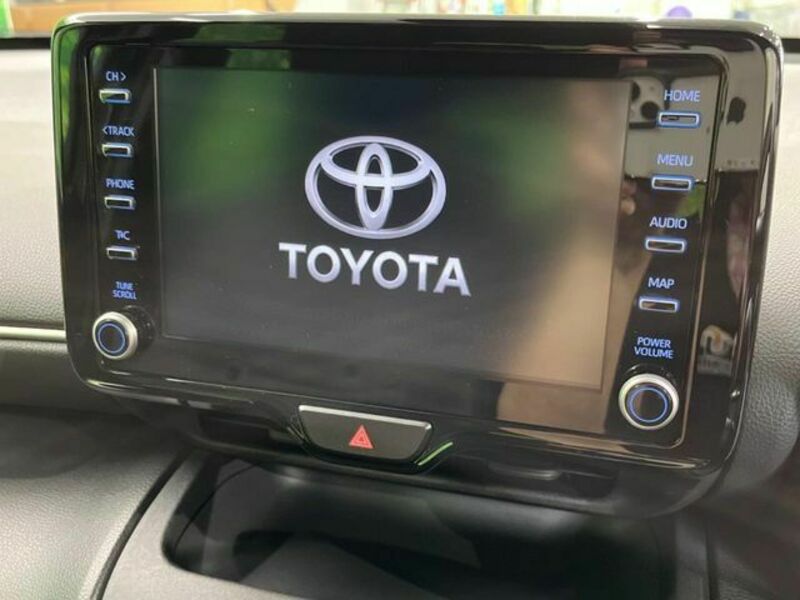 YARIS CROSS