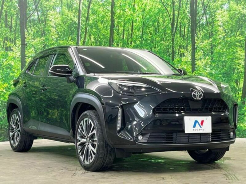 YARIS CROSS