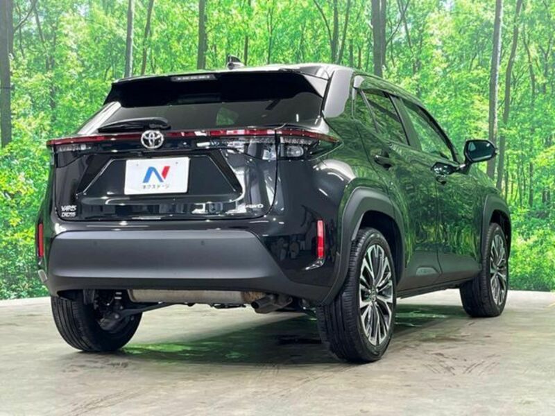 YARIS CROSS