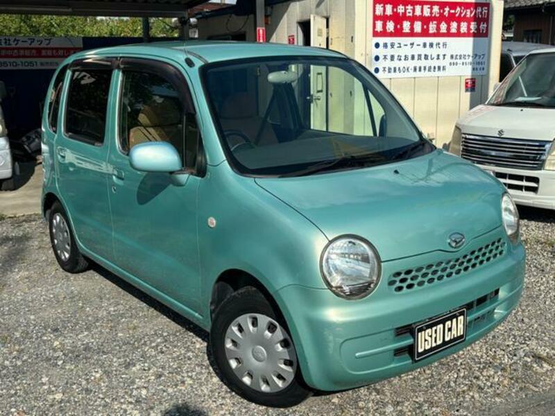 DAIHATSU MOVE LATTE