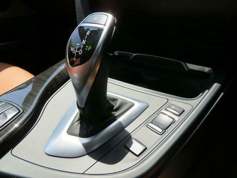 4 SERIES