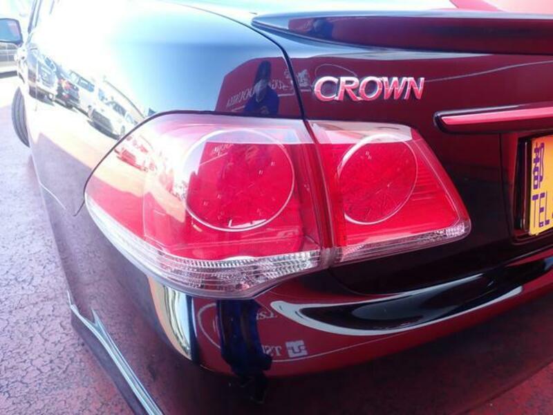 CROWN