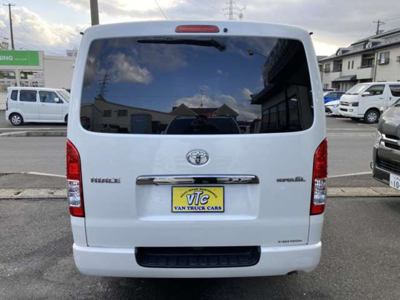 HIACE VAN