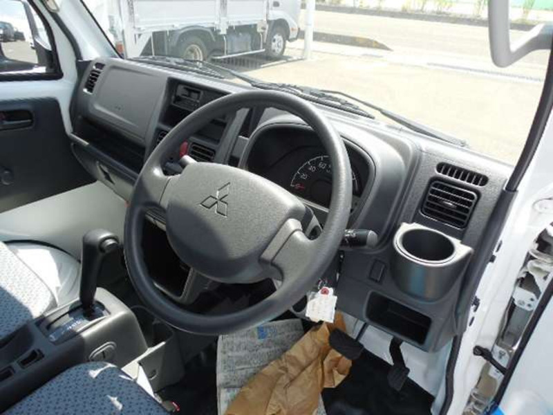 MINICAB TRUCK