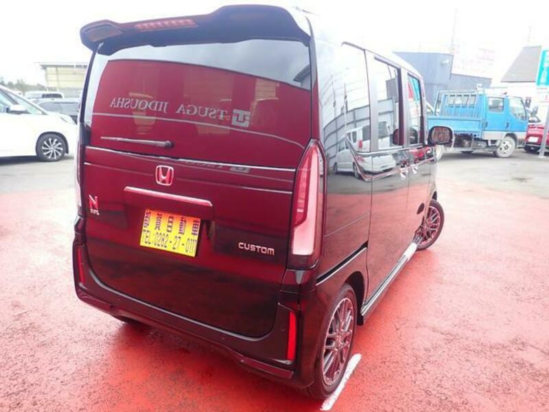 N BOX CUSTOM