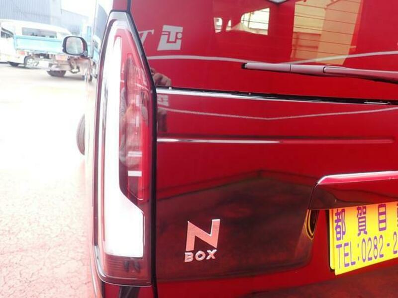 N BOX CUSTOM
