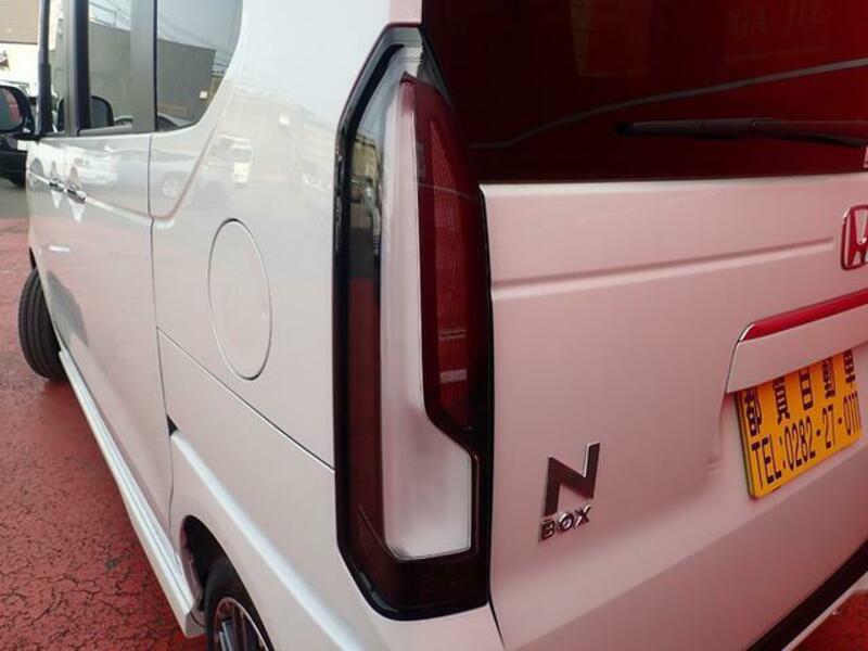 N BOX CUSTOM