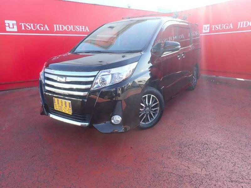 TOYOTA NOAH