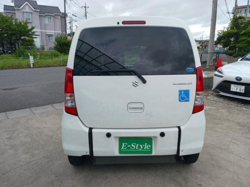WAGON R