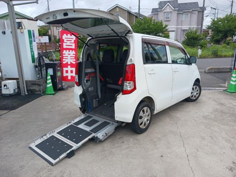 WAGON R