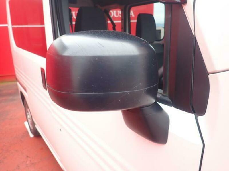 N-VAN