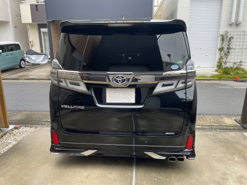 VELLFIRE
