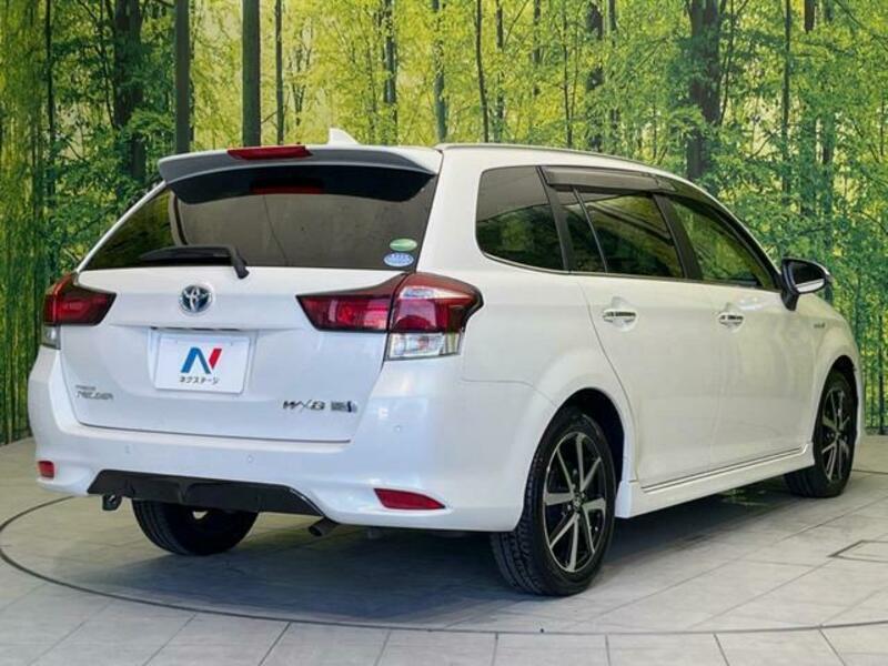 COROLLA FIELDER