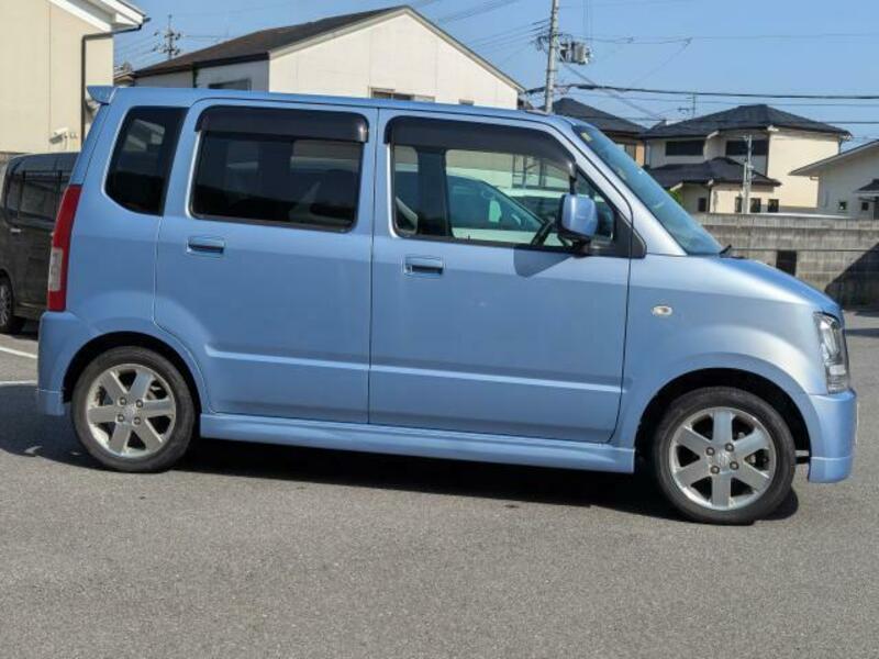 WAGON R