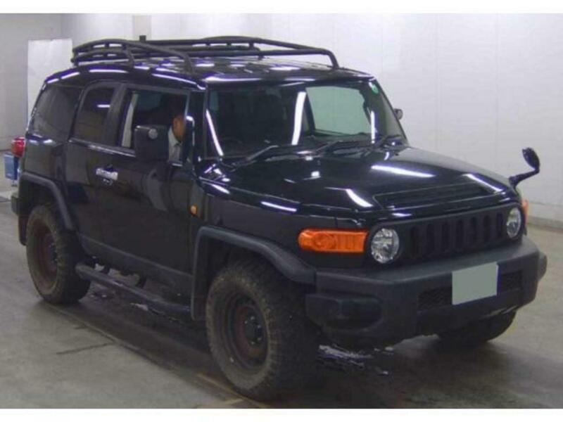 TOYOTA FJ CRUISER