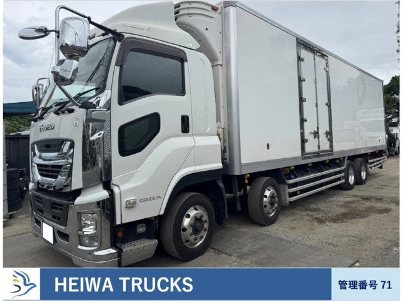 ISUZU GIGA